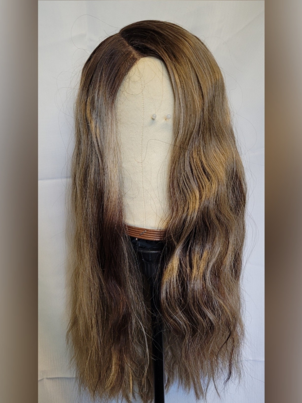 Long Wavy Women’s Wig in Brown Blonde Blend